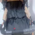 عربه اطفال شبه جديد. الاستخدام ممكن مره او مرتين