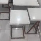 طاوله مع اربع طاولات خدمه   عربيه طفل جديده