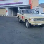 صالون لاندكروزر 83