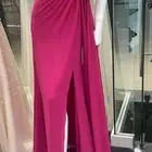 فستان استخدام مره وحده سبب البيع لحاجتي للمبلغ