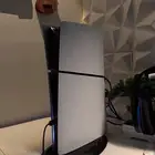 سوني 5 مستعمل لمدة شهرين. سبب البيع اشتريت pc