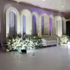 كوش للبيع شبه جديده نظيفه جدا مع الورد او بدون