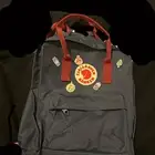 شنطة مدرسه هبه غير مستخدمه