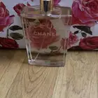 كلها عطورت مطار سعرنا مره حلوه