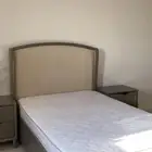 سرير وكومدينه