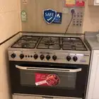 للبيع غساله وفرن واسطوانه وثلاجة نظيفه