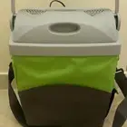 ثلاجة سيارة