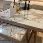 طاوله كبيره و4 طاولات خدمة