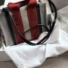 شنطه كلوي شبه جديده نظيفه جدا