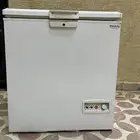 فريزر للبيع.