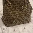 شنطة مايكل كورس