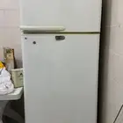 ثلاجه وفرن للبيع نظيف