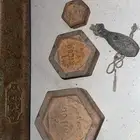 للبيع اغراض تراث ميزان قهوه وسرج ومسجل