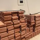 بلك احمر مجانا  اللي يحتاجه يجي ياخذه حي الموطأ