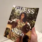 للبيع مجله لعارضات ازياء عن جورجينا واكثر