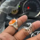 خاتم عقيق مشمي زجاجي والثاني راح الله يرزق من شرا