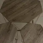 طاولات مع خدمات للبيع