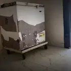 ثلاجه نظيفه للبيع للحاجه على السووم تحتاج تعبيه فقط