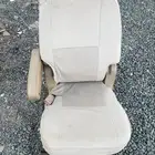 يوجد لدي مقعده جمس منفصلة