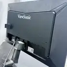 تلفزيون وطاوله