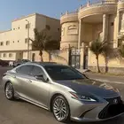 للبيع لكزس 2022 وكالة هايبرد 300