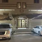 شقة للايجار دور تسويه أربع غرف بمنافعهاتشطيب جديدبالمثناة