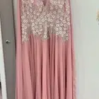 فستان جميل جدا  ف اللبس مقاس XXL م لبسته إلا ساعتين