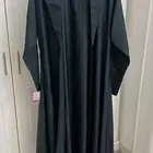 عبايات جديدة غير ملبوسة عليها الكرت