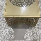 طاوله و الفرشه الي تحتها