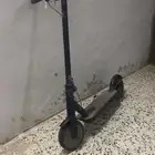 اسكوتر كهربائي يحتاج شاحن الحد 150