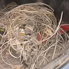 عقد لمبات