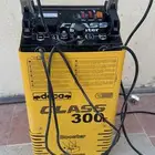 شاحن بطاريات اصلي ايطالي اخو الجديد نظيف