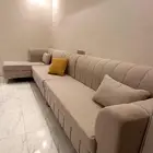 كنب حرف L مع طاولات رخام
