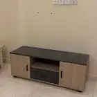 طاولة تلفزيون