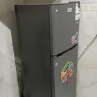 ثلاجة ومكيفين واثنين  فرن واسطوانة وغسالة فرش جديدة