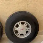 كفرات بالون ماكسس 900 16 مستعمله مع جنوط يوكن 2002 6 مسمار