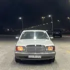 مرسيدس 1990 560