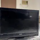 شاشه نظيفه م فيه اي شي ولا فيه اي كسر