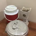 اواني قديمة عمرها اكثر من أربعين سنة للبيع القطعة 50 ريال