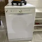غساله صحون جديده وأدوات مستخدمه