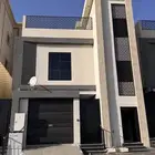 للبيع روف علوى مع ملحق مداخل مستقله من 600 الف حى الوسام