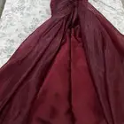 فستان احمرعنابي لبس مره واحده شريته480 البيع350 قابل لتفاوض