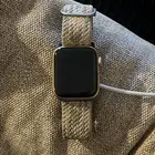ابل واتش Series 4 استخدام نظيف 300ريال