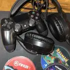 سوني 4نظيف مع يد سوني وسماعه وثلاث اشرطه وسلكين شاحن