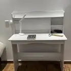مكتب وكرسي للبيع