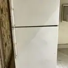 ثلاجة للبيع