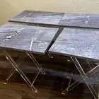 طاولات خدمه 4 حبات نظيفه وجديده ومعاها الحامل حقه
