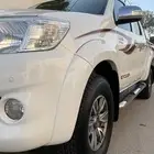 هايلكس 2014 ممشى قليل شبه مخزن