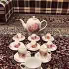 ابريق بورسلان وكاسات وفناجين