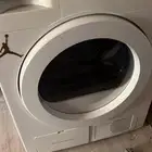 غسالة وتلفزيون